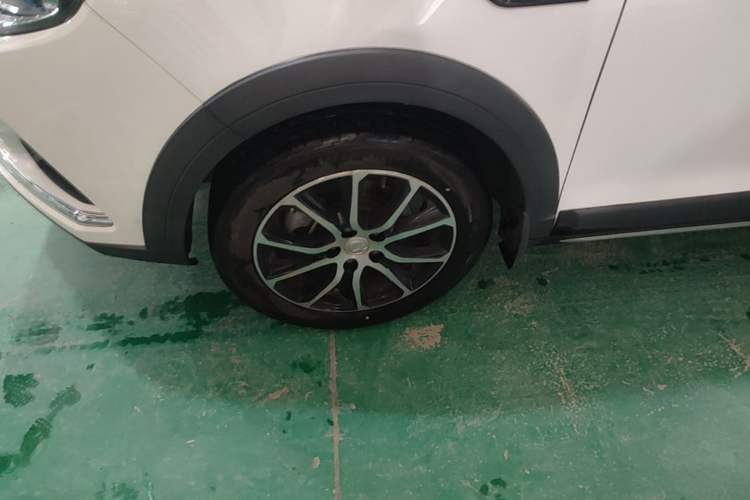 Used FORTHING SX6 2019 1.6L Manual Luxury Model China VI Standard Left Front Wheel Hub