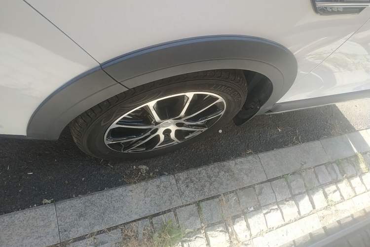 Used FORTHING SX6 2019 1.6L Manual Luxury Model China VI Standard Left Front Wheel Hub