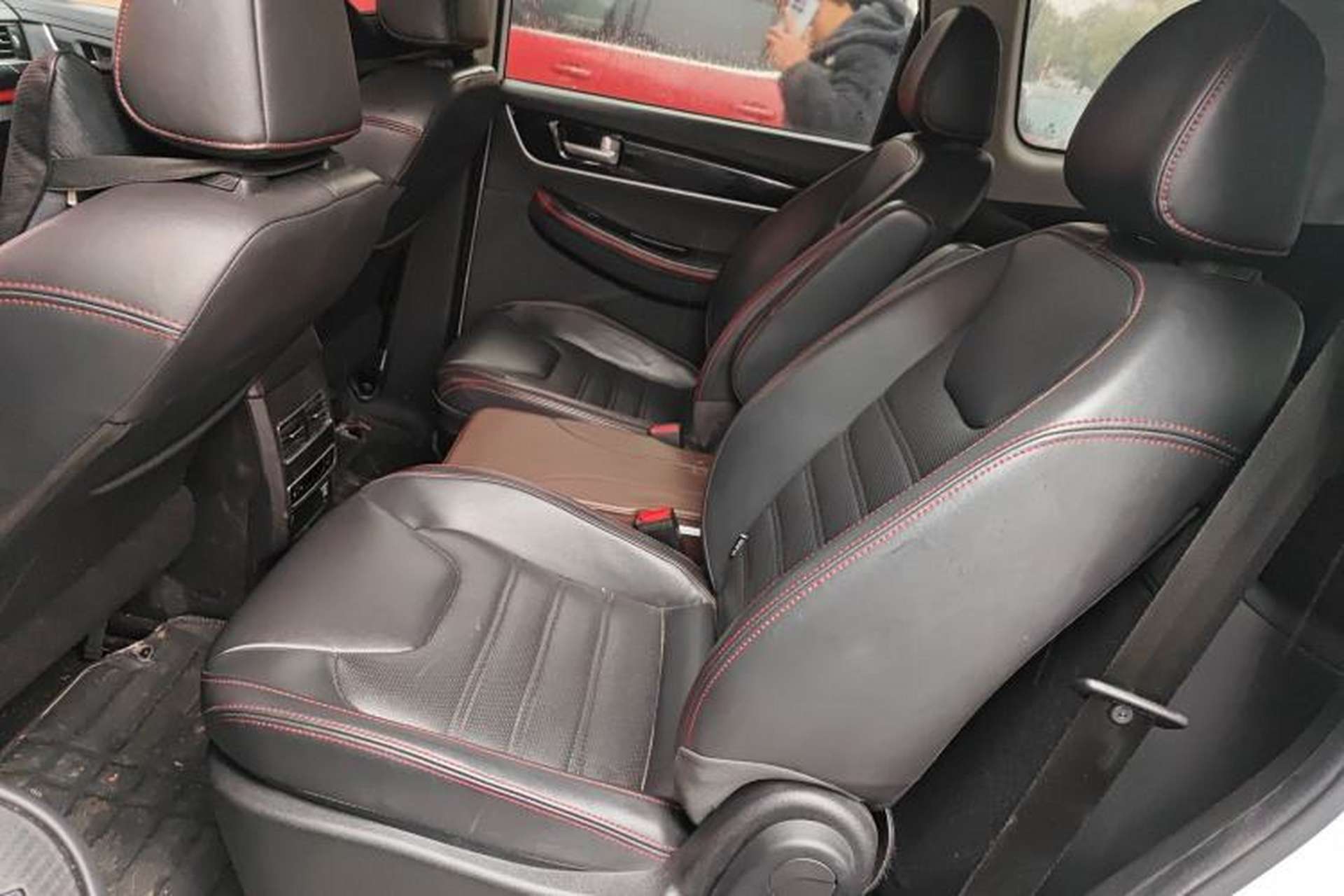 Used FORTHING SX6 2019 1.6L Manual Luxury Model China VI Standard Left Rear Seat