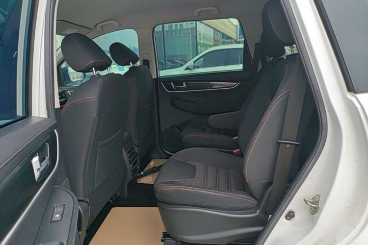 Used FORTHING SX6 2019 1.6L Manual Comfort Model China VI Standard Left Rear Seat