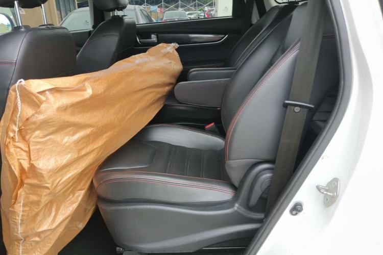 Used FORTHING SX6 2019 1.6L Manual Luxury Model China VI Standard Left Rear Seat