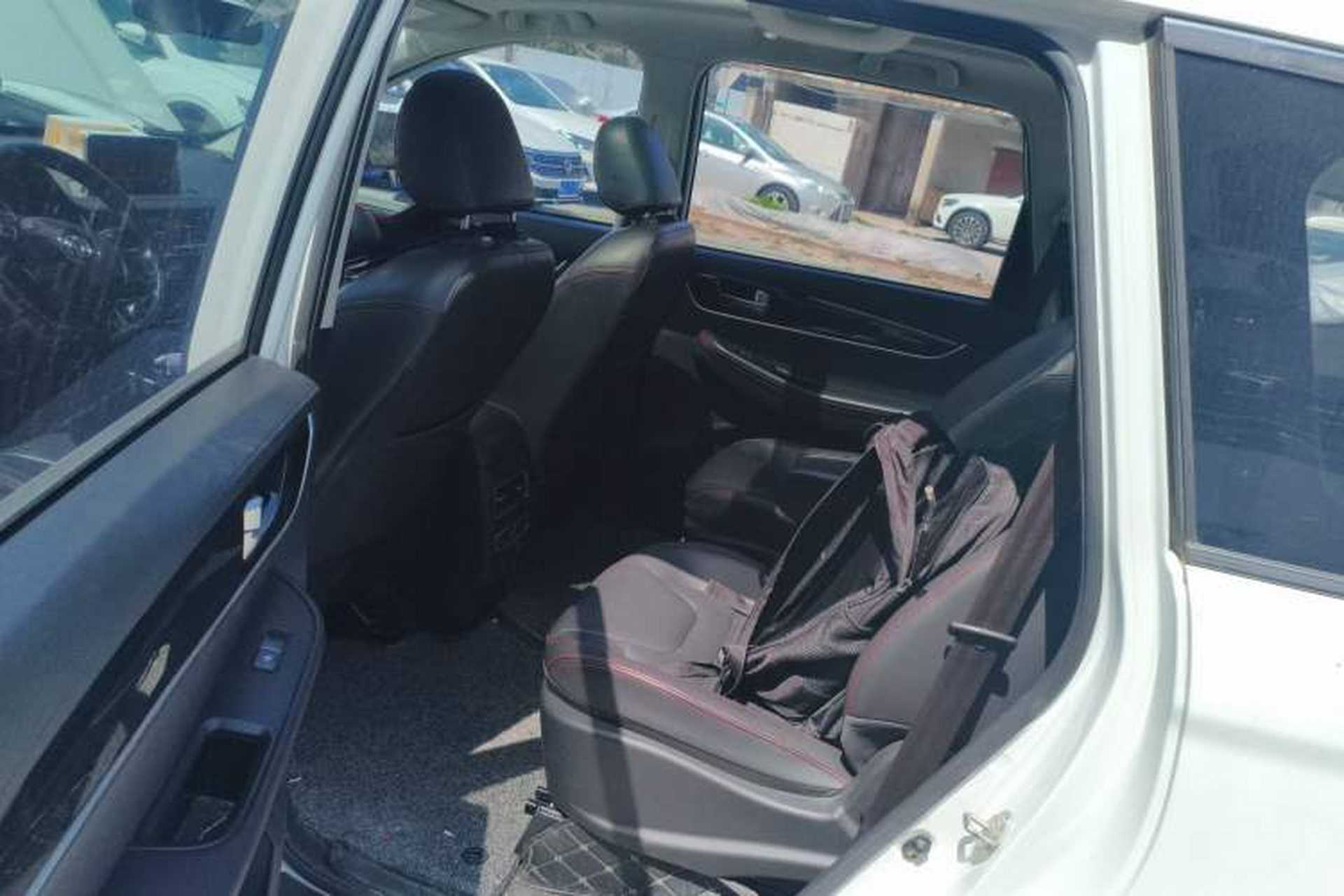 Used FORTHING SX6 2019 1.6L Manual Luxury Model China VI Standard Left Rear Seat