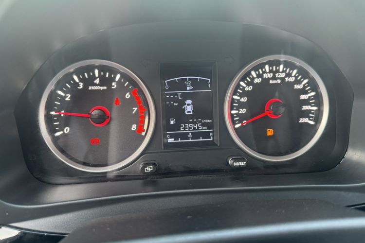 Used FORTHING SX6 2019 1.6L Manual Luxury Model China VI Standard Odometer Close Up