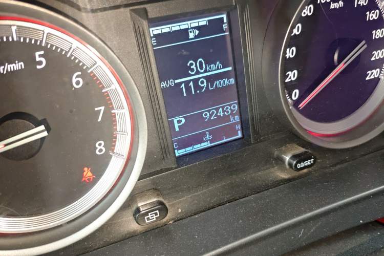 Used FORTHING SX6 2019 1.5T CVT Luxury Model Odometer Close Up