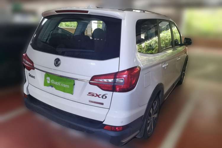 Used FORTHING SX6 2019 1.5T Manual Comfort Version China V Standard Rear Right 45 Deg