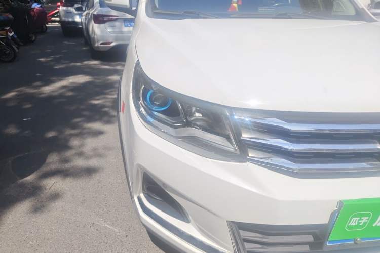 Used FORTHING SX6 2019 1.6L Manual Rural Version China VI Right Front Headlight