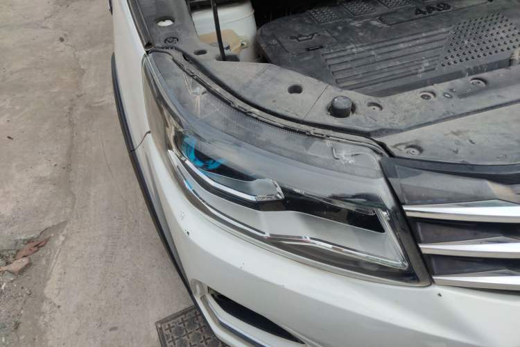 Used FORTHING SX6 2019 1.6L Manual Luxury Model China VI Standard Right Front Headlight