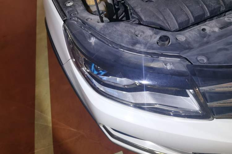 Used FORTHING SX6 2019 1.5T Manual Comfort Version China V Standard Right Front Headlight