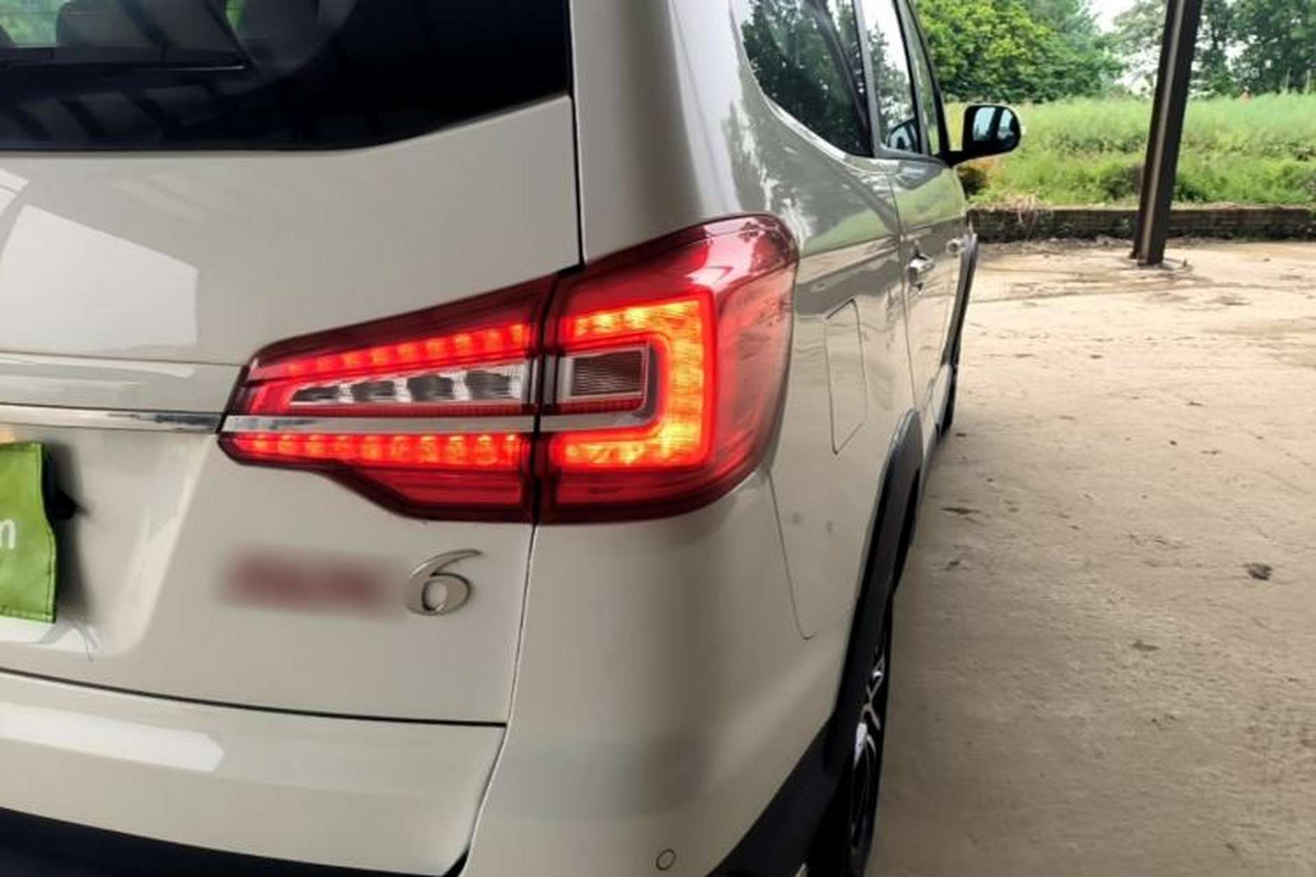 Used FORTHING SX6 2019 1.6L Manual Luxury Model China VI Standard Right Rear Taillight