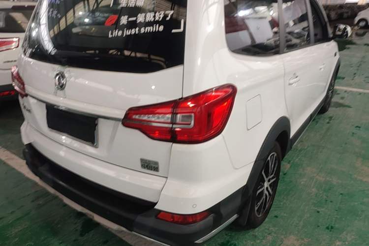 Used FORTHING SX6 2019 1.6L Manual Luxury Model China VI Standard Right Rear Taillight