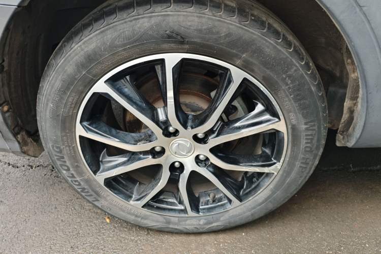 Used FORTHING SX6 2019 1.6L Manual Luxury Model China VI Standard Right Rear Wheel Hub