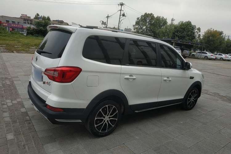 Used FORTHING SX6 2019 1.6L Manual Luxury Model China VI Standard Right Side