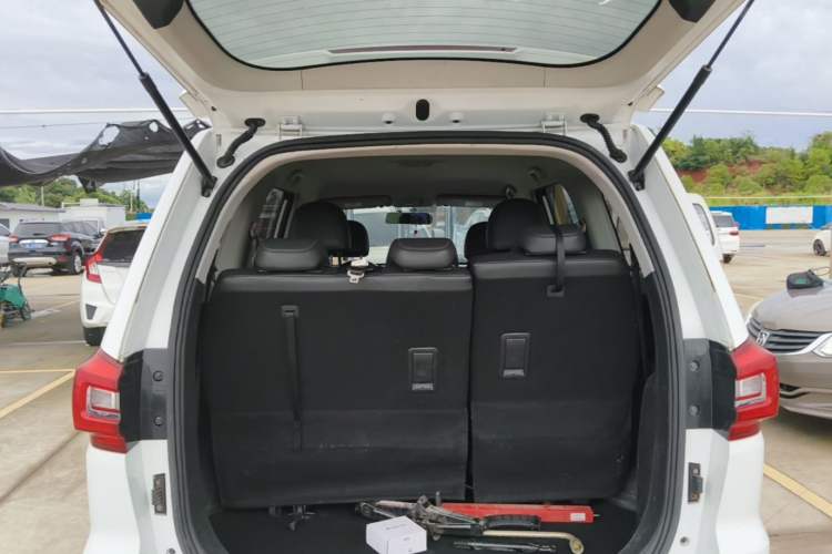 Used FORTHING SX6 2019 1.6L Manual Luxury Model China VI Standard Trunk