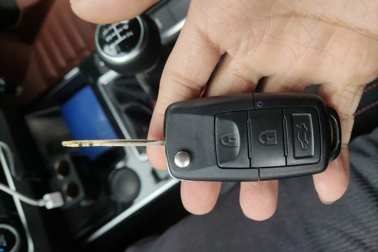 Used FORTHING SX6 2019 1.6L Manual Luxury Model China VI Standard Vehicle Key