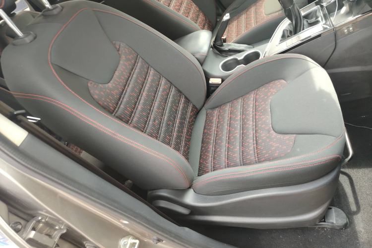 Used FORTHING SX6 2020 1.6L Manual Comfort Model China VI Standard Right Front Seat