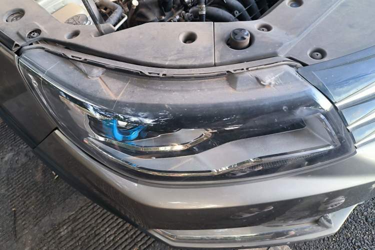 Used FORTHING SX6 2020 1.6L Manual Comfort Model China VI Standard Right Front Headlight