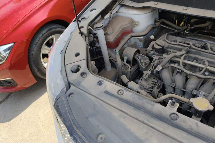 Used FORTHING SX6 2020 1.6L Manual Comfort Model China VI Standard Engine Bay Right