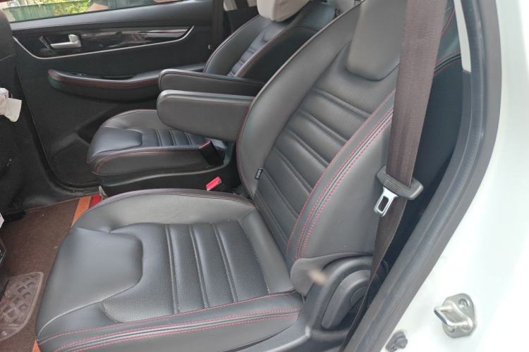 Used FORTHING SX6 2020 1.6L Manual Luxury Model China VI Standard Left Rear Seat