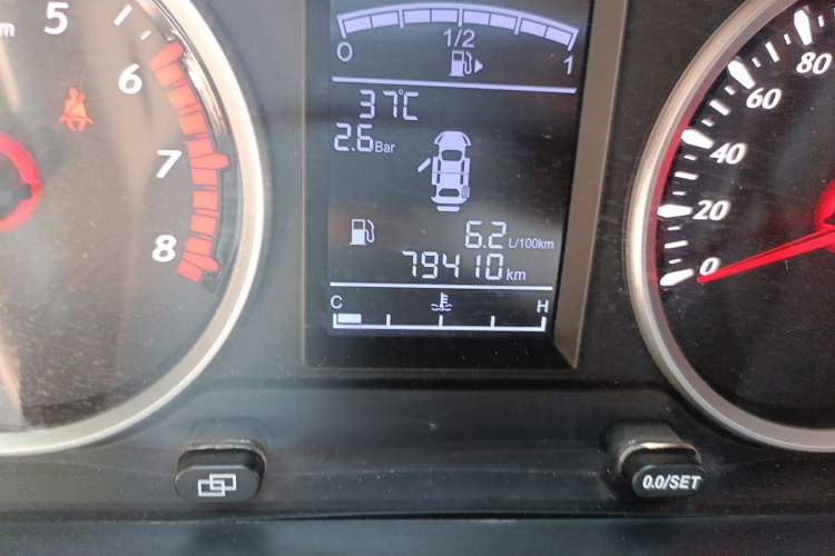 Used FORTHING SX6 2020 1.6L Manual Comfort Model China VI Standard Odometer Close Up