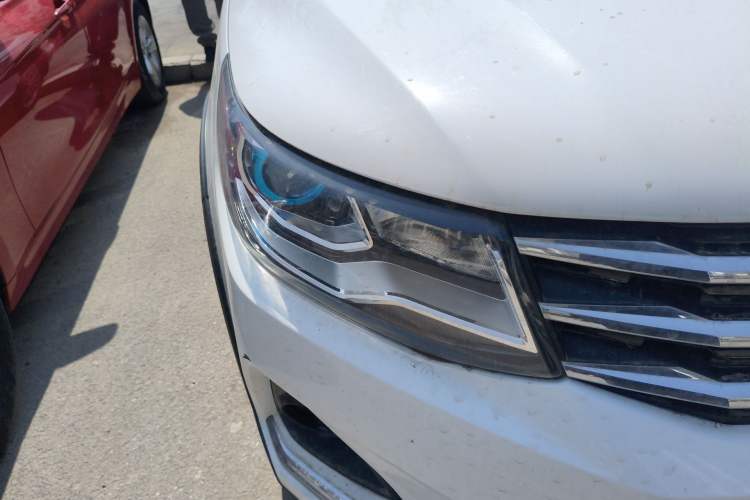 Used FORTHING SX6 2020 1.6L Manual Comfort Model China VI Standard Right Front Headlight