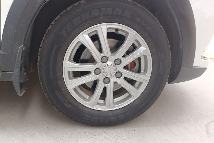 Used FORTHING SX6 2020 1.6L Manual Comfort Model China VI Standard Right Front Wheel Hub