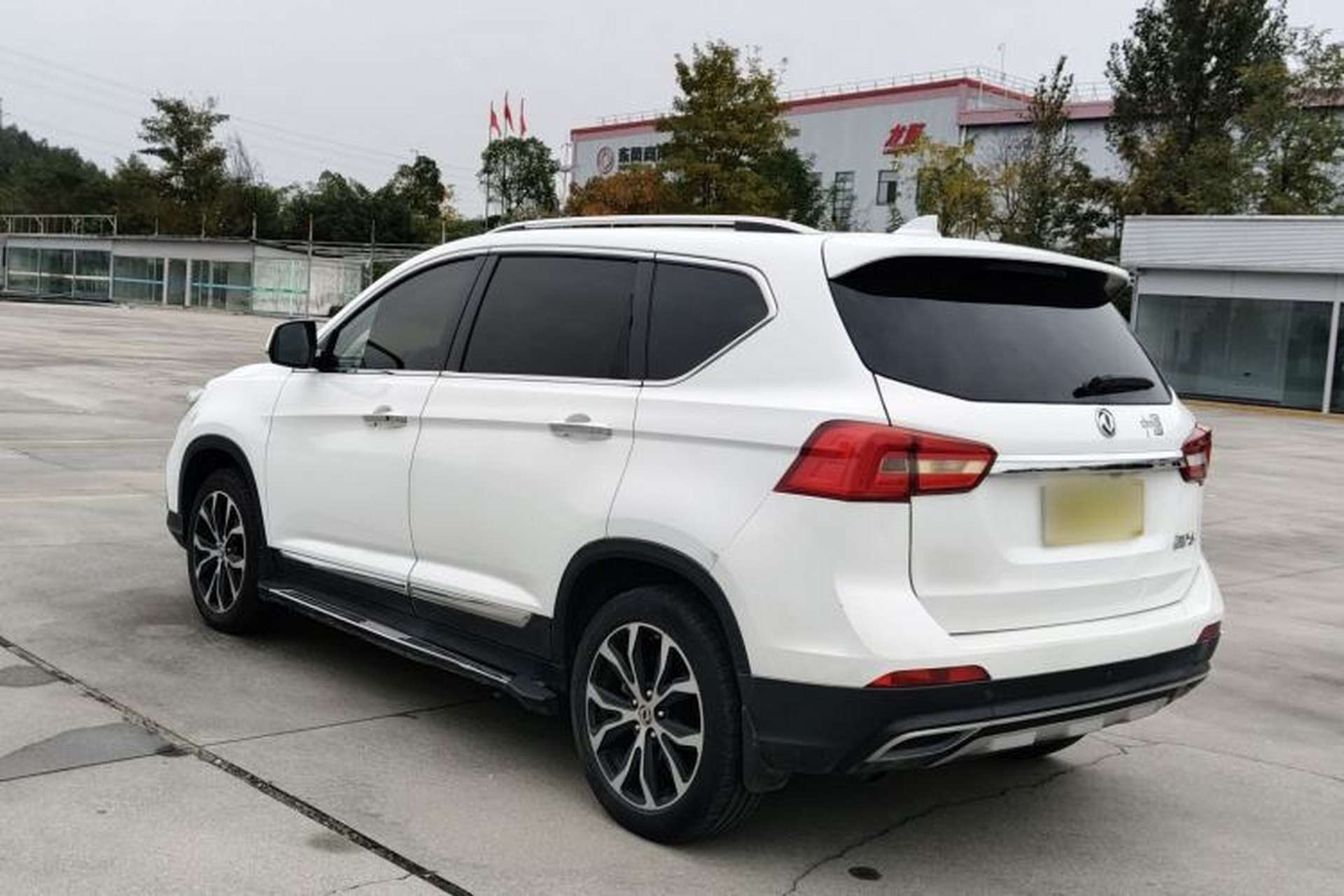 Used FORTHING SX6 2021 1.6L Manual Global Anniversary Edition Exterior 9