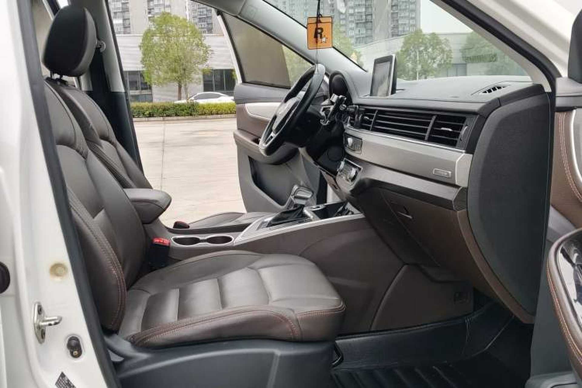 Used FORTHING SX6 2021 1.6L Manual Global Anniversary Edition Interior 8