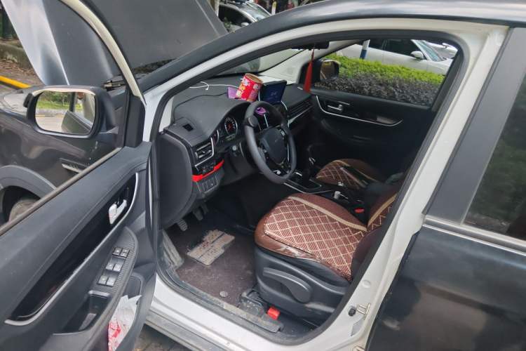 Used FORTHING SX6 2022 1.6L Manual Comfort Model Driver Seat