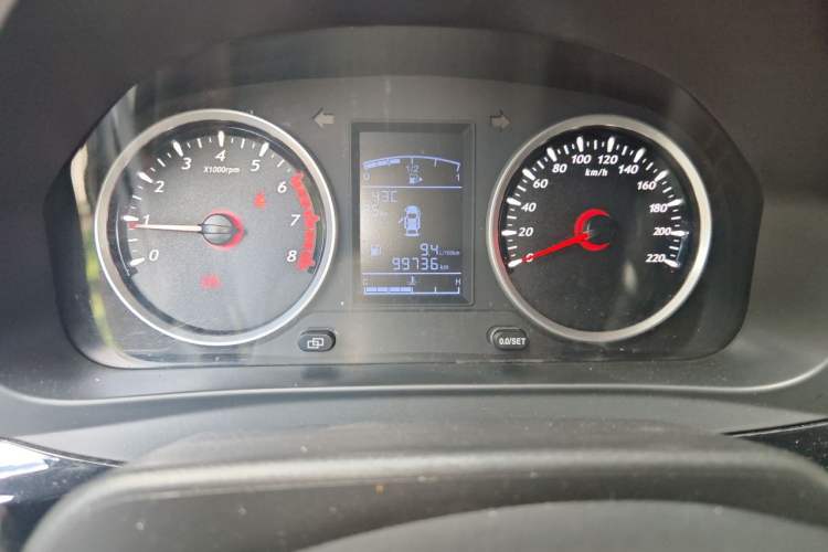 Used FORTHING SX6 2022 1.6L Manual Comfort Model Odometer Close Up