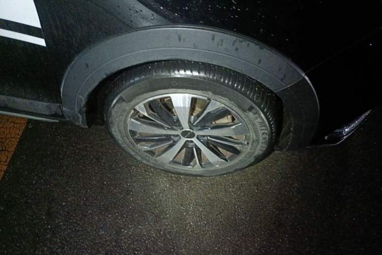 Used FORTHING SX6 2022 1.6L Manual Luxury Version – Youth Edition Right Front Wheel Hub