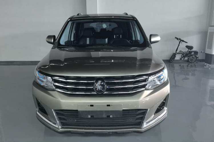 Used FORTHING SX6 2022 1.6L Manual Luxury Version Exterior 1
