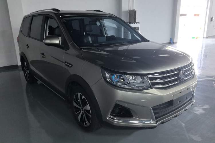 Used FORTHING SX6 2022 1.6L Manual Luxury Version Exterior 2
