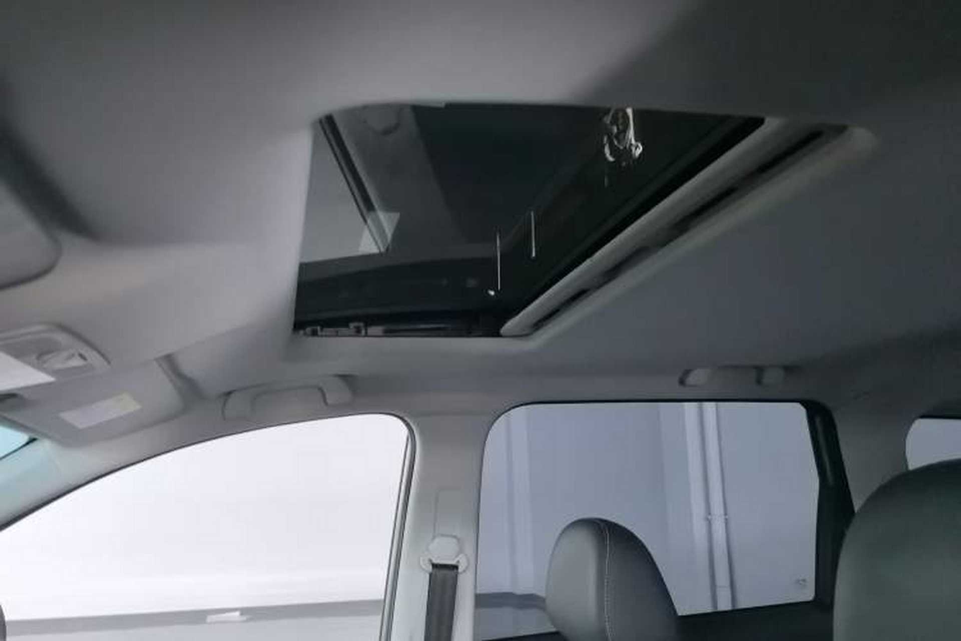 Used FORTHING SX6 2022 1.6L Manual Luxury Version Headliner