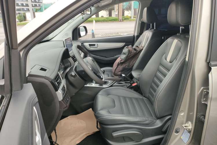 Used FORTHING SX6 2022 1.6L Manual Luxury Version Left Front Seat