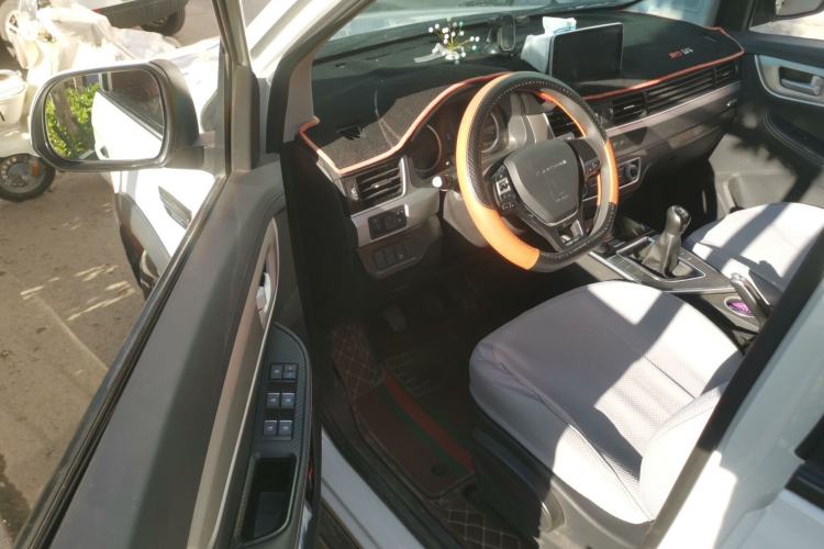 Used FORTHING SX6 2022 1.6L Manual Luxury Version – Youth Edition Driver Seat