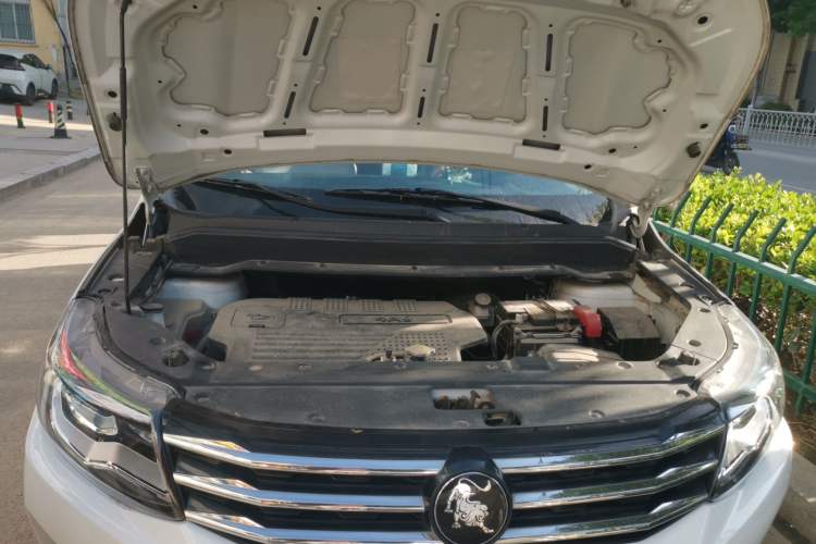 Used FORTHING SX6 2022 1.6L Manual Luxury Version – Youth Edition Engine Bay