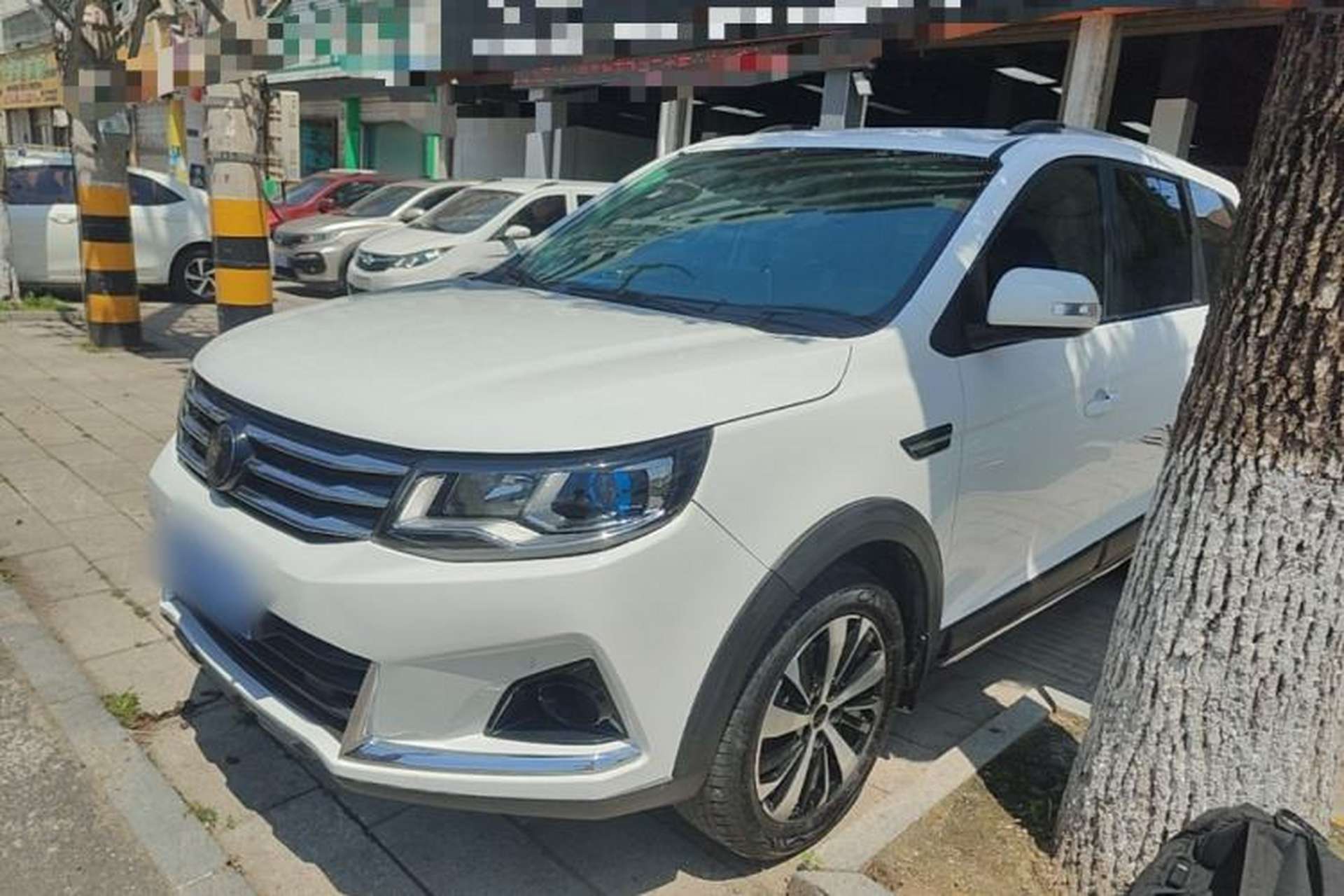 Used FORTHING SX6 2022 1.6L Manual Luxury Version Front Left 45 Deg