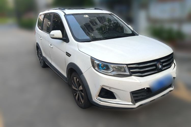 Used FORTHING SX6 2022 1.6L Manual Luxury Version – Youth Edition Front Right 45 Deg