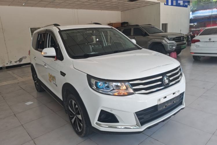 Used FORTHING SX6 2022 1.6L Manual Luxury Version Front Right 45 Deg