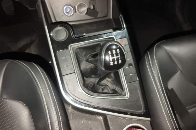 Used FORTHING SX6 2022 1.6L Manual Luxury Version Gear Lever