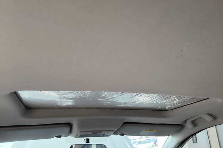 Used FORTHING SX6 2022 1.6L Manual Luxury Version – Youth Edition Headliner