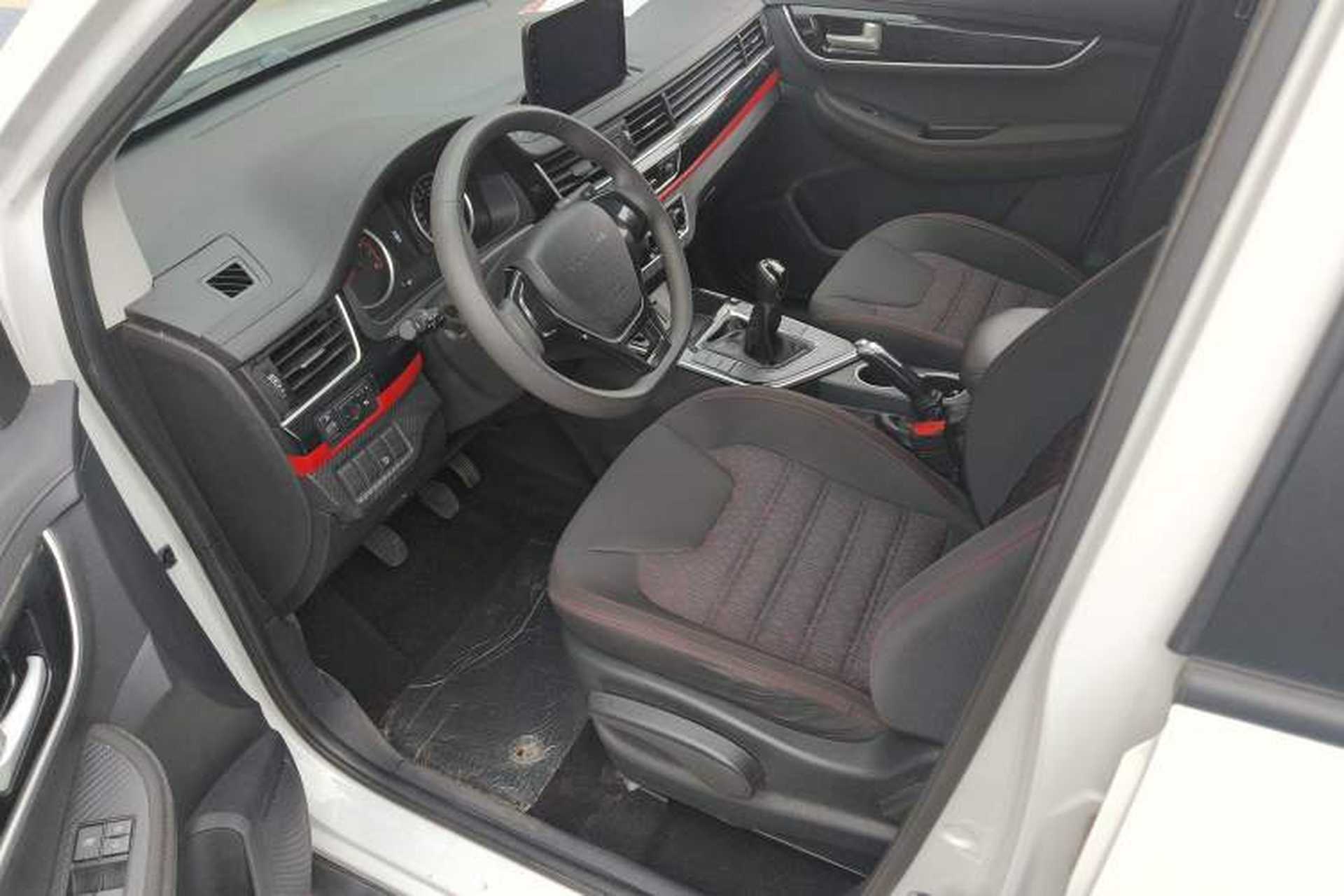 Used FORTHING SX6 2022 1.6L Manual Comfort Model Left Front Seat