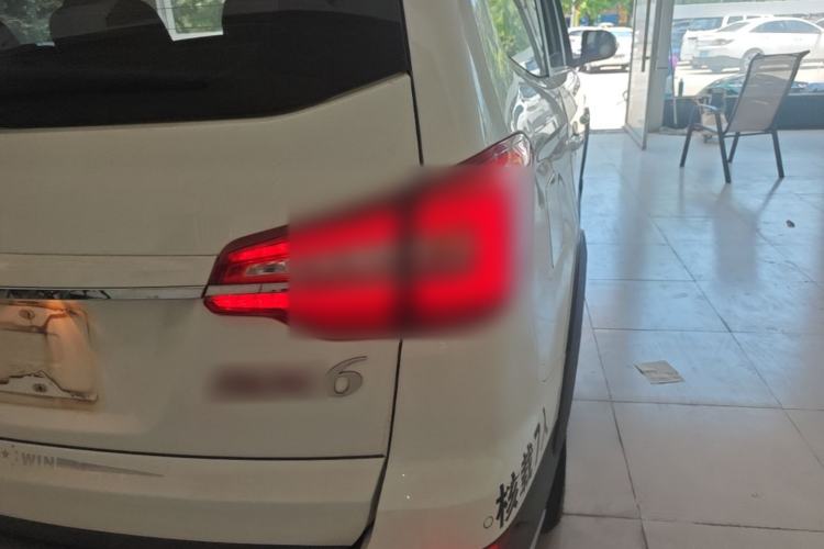 Used FORTHING SX6 2022 1.6L Manual Luxury Version Right Rear Taillight