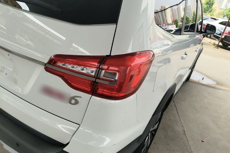 Used FORTHING SX6 2022 1.6L Manual Luxury Version – Youth Edition Right Rear Taillight