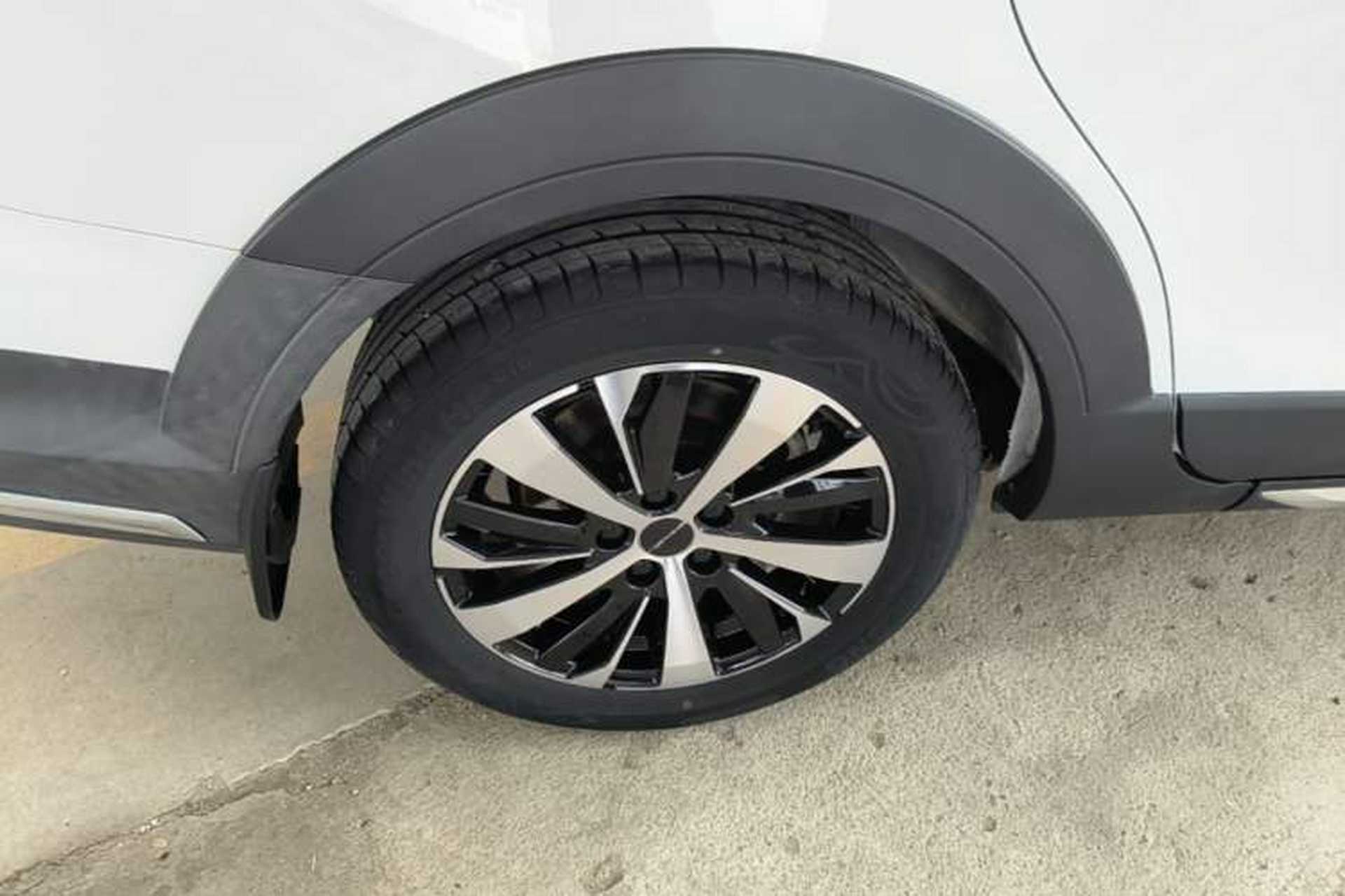 Used FORTHING SX6 2022 1.6L Manual Luxury Version – Youth Edition Right Rear Wheel Hub