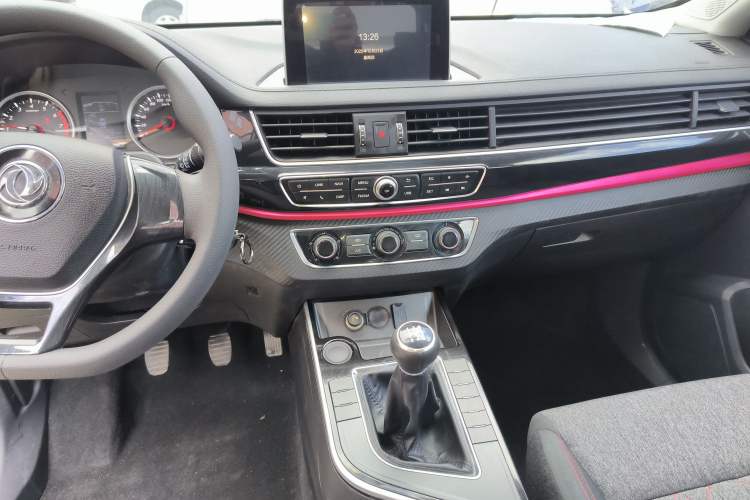 Used FORTHING T5 2020 1.6L Manual Comfort Model China VI Standard Audio And AC Panel