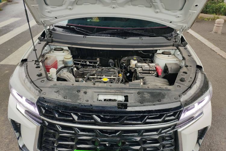 Used FORTHING T5 2023 Grand Edition 1.6L Manual Dream Version Five Seats Engine Bay