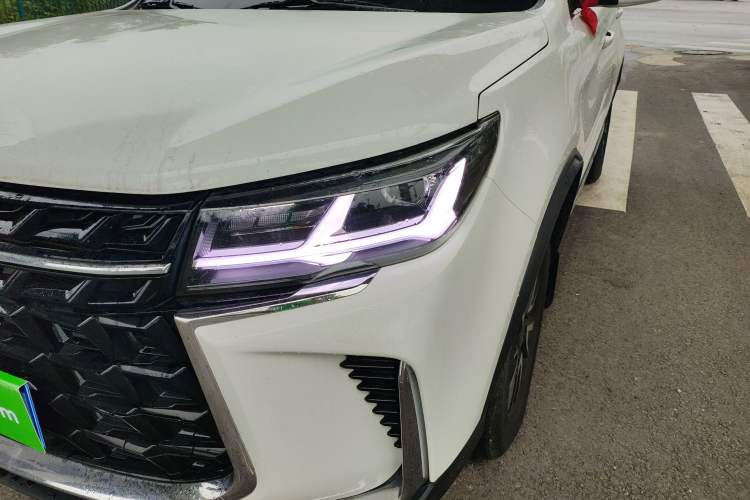 Used FORTHING T5 2023 Grand Edition 1.6L Manual Dream Version Five Seats Left Front Headlight