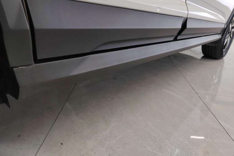 Used FORTHING T5 2021 1.5T Automatic Comfort Version Right Side Sill