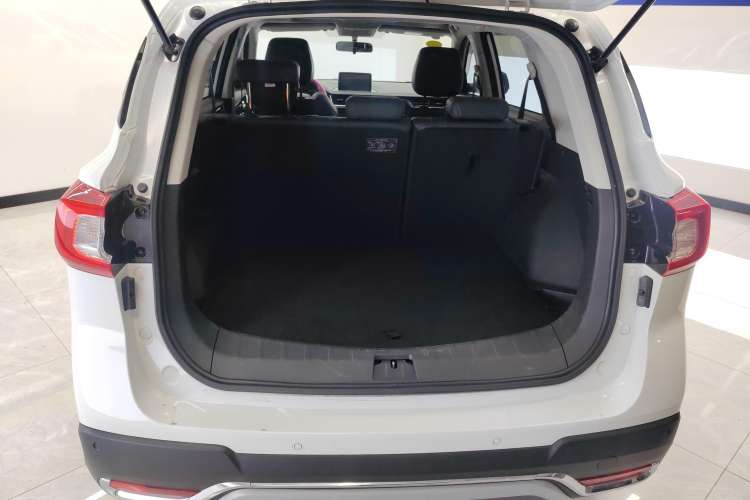 Used FORTHING T5 2021 1.5T Automatic Comfort Version Trunk